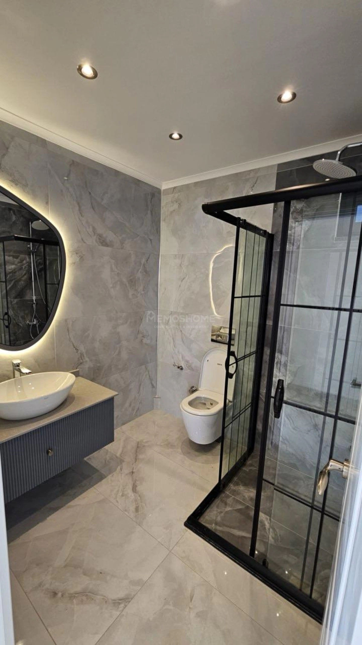 Tepe’de Vatandaşlığa Uygun Lüks Villa