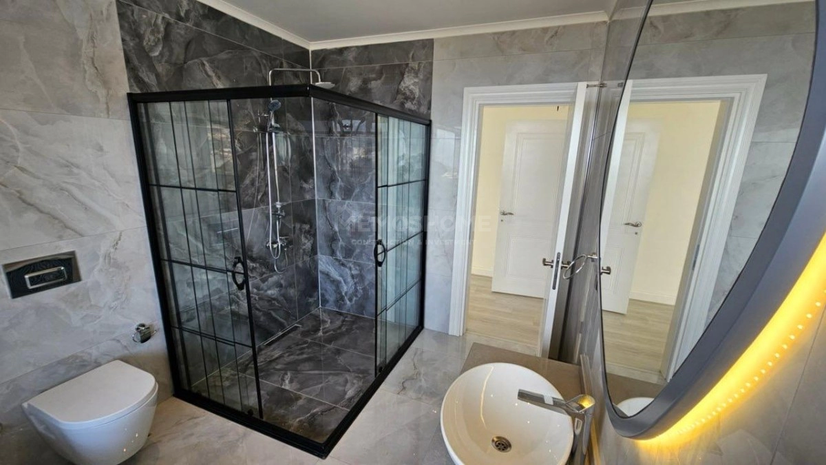 Tepe’de Vatandaşlığa Uygun Lüks Villa