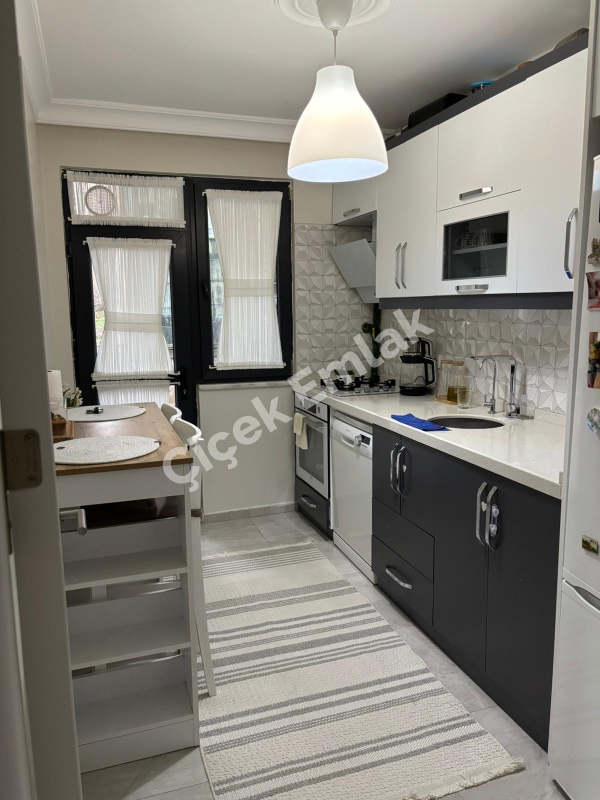 Alibeyköy Cep Otogarına Yakın 2+1 Otoparklı Butik Site'de Satılık Daire