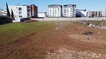 YILMAZ EMLAK'TAN MENDERES MAH. SATILIK 1281m² DOĞU CEPHELİ ARSA
