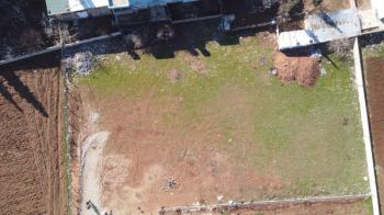 YILMAZ EMLAK'TAN MENDERES MAH. SATILIK 1281m² DOĞU CEPHELİ ARSA