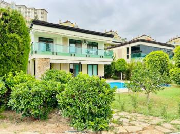 Alanya Kargıcak ta Deniz Manzaralı Müstakil Havuzlu Lüks Satılık 3+1 Eşyalı Villa 