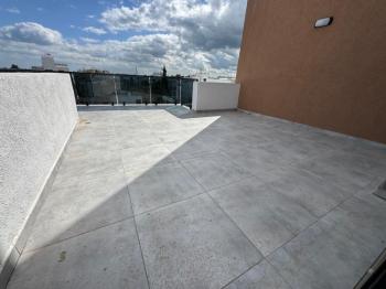 Lefkoşa K.Kaymaklı'da ASANSÖRLÜ YENİ 2+1 SATILIK PENTHOUSE