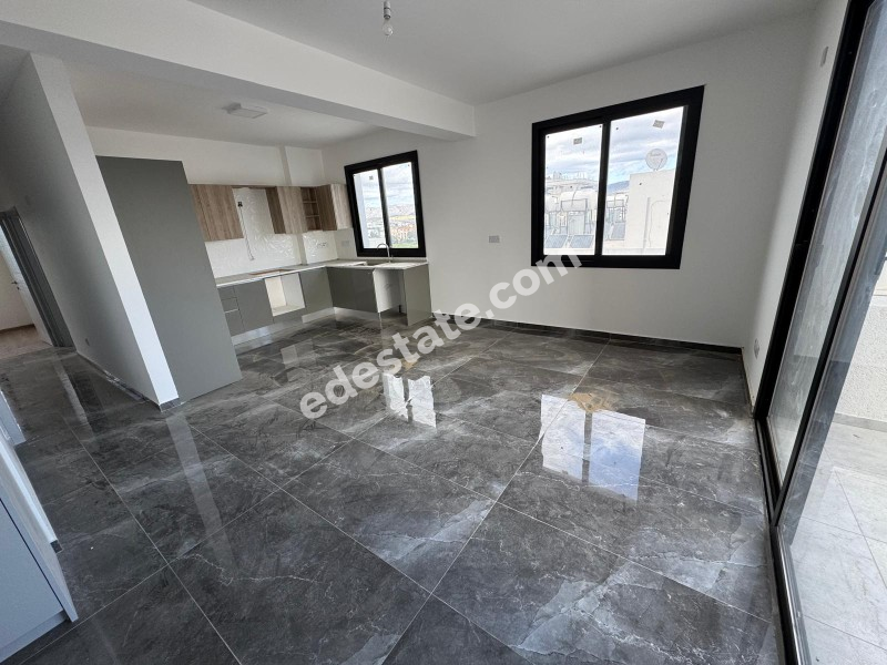 Lefkoşa K.Kaymaklı\\\\\\\\\\\\\\\\\\\\\\\\\\\\\\\'da ASANSÖRLÜ YENİ 2+1 SATILIK PENTHOUSE