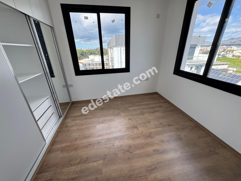 Lefkoşa K.Kaymaklı'da ASANSÖRLÜ YENİ 2+1 SATILIK PENTHOUSE