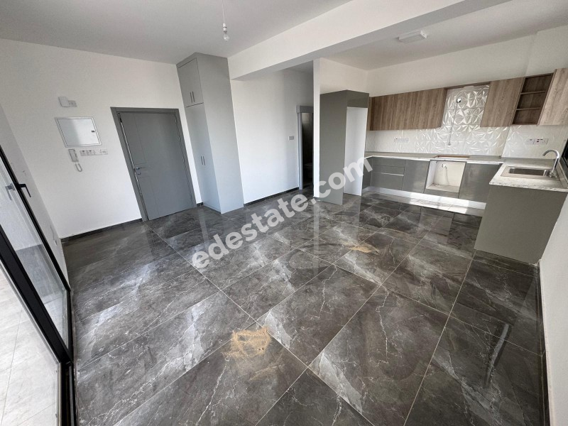 Lefkoşa K.Kaymaklı'da ASANSÖRLÜ YENİ 2+1 SATILIK PENTHOUSE