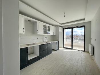 GÜVENAY – ÇORUM  ÜÇTUTLAR  MAH.ÇEVREYOLU ÜZERİ 3+1 SIFIR DAİRELER