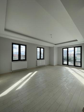 GÜVENAY – ÇORUM  ÜÇTUTLAR  MAH.ÇEVREYOLU ÜZERİ 3+1 SIFIR DAİRELER