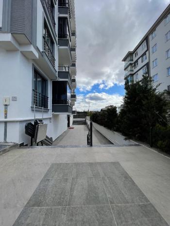 GÜVENAY – ÇORUM  ÜÇTUTLAR  MAH.ÇEVREYOLU ÜZERİ 3+1 SIFIR DAİRELER