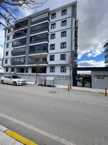 GÜVENAY – ÇORUM  ÜÇTUTLAR  MAH.ÇEVREYOLU ÜZERİ 3+1 SIFIR DAİRELER