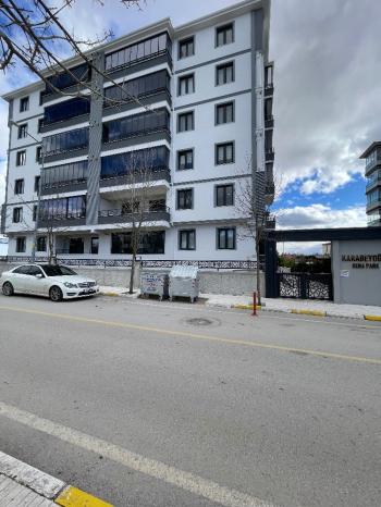 GÜVENAY – ÇORUM  ÜÇTUTLAR  MAH.ÇEVREYOLU ÜZERİ 3+1 SIFIR DAİRELER