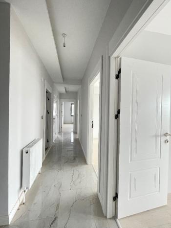 GÜVENAY - ÇORUM ÜÇTUTLAR MAH. ÇEVRE YOLU ÜZERİ SATILIK 3+1 DAİRE 