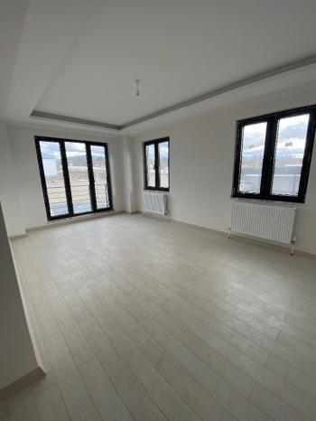 GÜVENAY - ÇORUM ÜÇTUTLAR MAH. ÇEVRE YOLU BULVARI   3+1  SATILIK DAİRE 