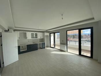 GÜVENAY - ÇORUM ÜÇTUTLAR MAH. ÇEVRE YOLU BULVARI  3+1 SATILIK DAİRE 
