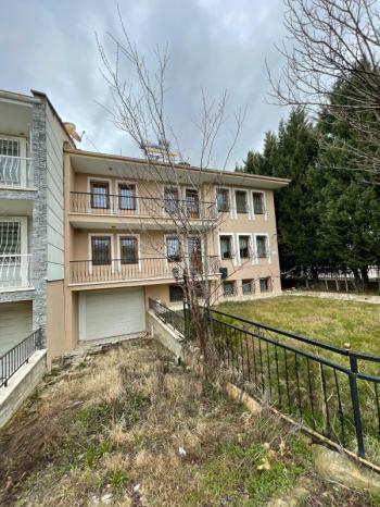 AFYON ÜÇOK EMLAKTAN UYDUKENT YEŞİLYURT MAH SATILIK VİLLA 