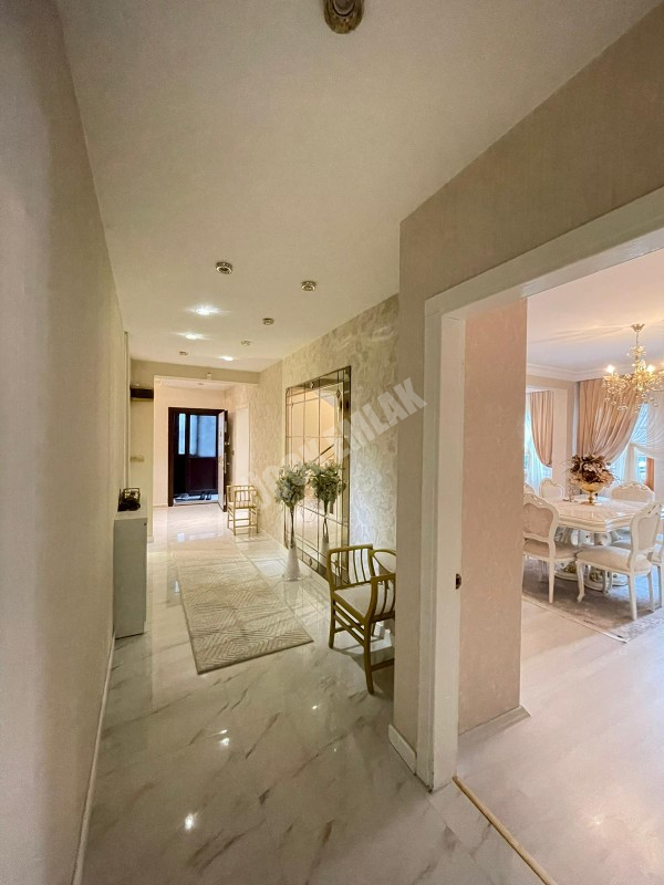 AFYON ÜÇOK EMLAKTAN UYDUKENT YEŞİLYURT MAH SATILIK VİLLA 