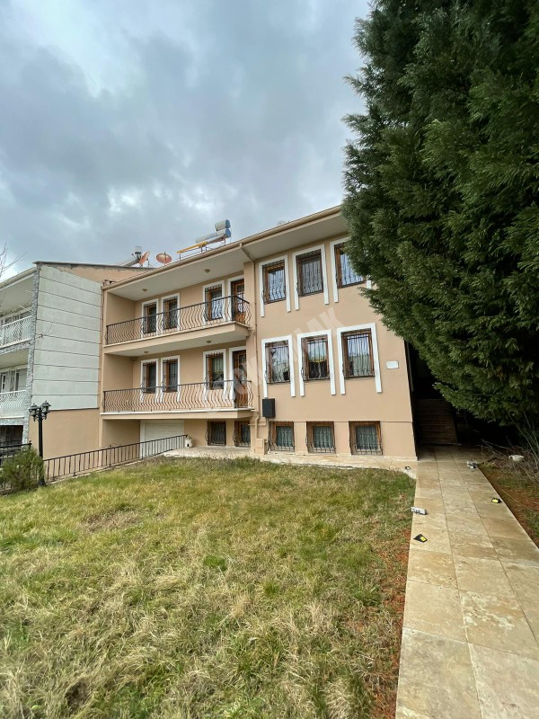 AFYON ÜÇOK EMLAKTAN UYDUKENT YEŞİLYURT MAH SATILIK VİLLA 