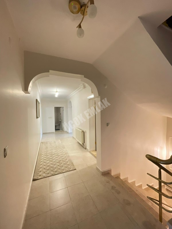 AFYON ÜÇOK EMLAKTAN UYDUKENT YEŞİLYURT MAH SATILIK VİLLA 