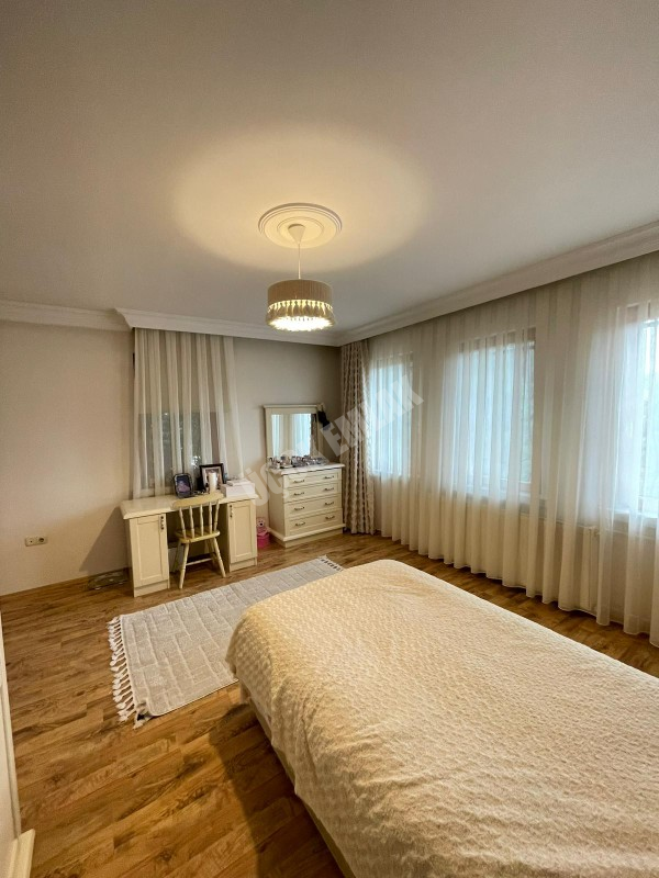 AFYON ÜÇOK EMLAKTAN UYDUKENT YEŞİLYURT MAH SATILIK VİLLA 