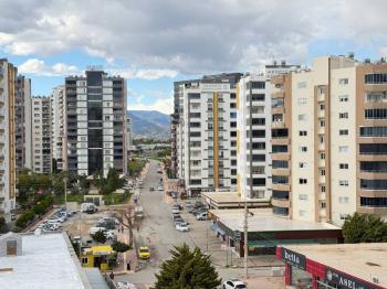 ALYANS'TAN GMK ÜZERİ TABELA DEĞERİ YÜKSEK İSTER OFİS İSTER DAİRE