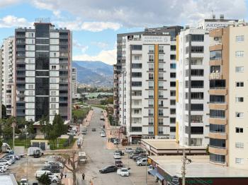 ALYANS'TAN GMK ÜZERİ TABELA DEĞERİ YÜKSEK İSTER OFİS İSTER DAİRE