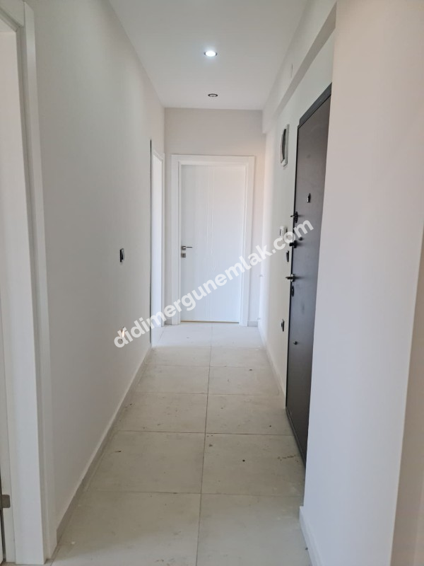 HİSAR MAHALLESİNDE ÖNÜ AÇIK CADDE ÜZERİNDE - ASANSÖRLÜ 2+1 SATILIK DAİRE