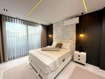 Didim'de Satılık Tam Müstakil 4+1 Villa