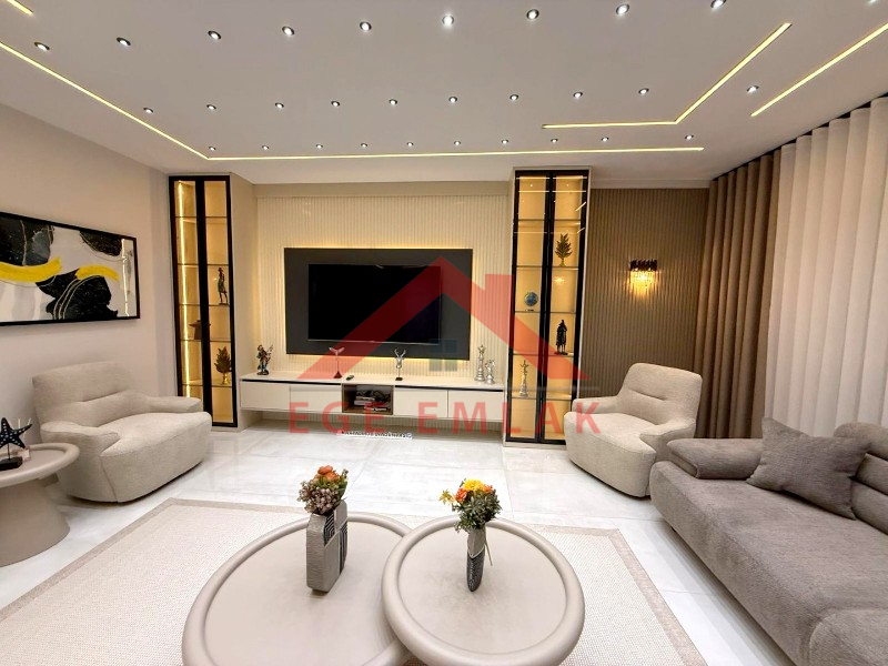 Didim'de Satılık Tam Müstakil 4+1 Villa