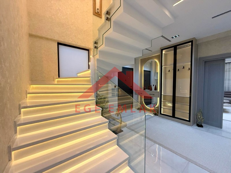 Didim'de Satılık Tam Müstakil 4+1 Villa