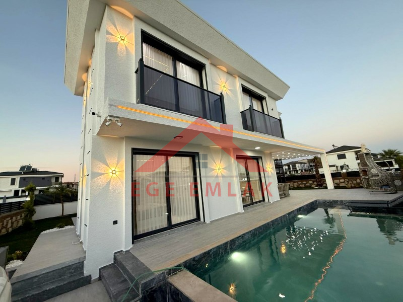 Didim'de Satılık Tam Müstakil 4+1 Villa