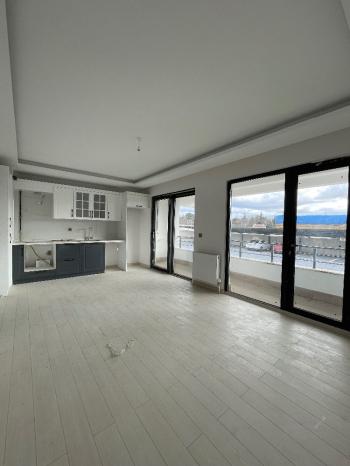 Güvenay - Çorum Üçtutlar Mah. Çevre Yoluı Bulvarı Satılık 3+1 Daire 