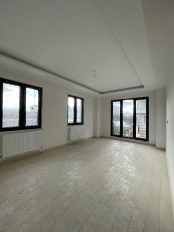 Güvenay - Çorum Üçtutlar Mah. Çevre Yoluı Bulvarı Satılık 3+1 Daire 