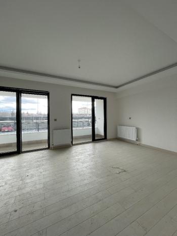 Güvenay - Çorum Üçtutlar Mah. Çevre Yoluı Bulvarı Satılık 3+1 Daire 
