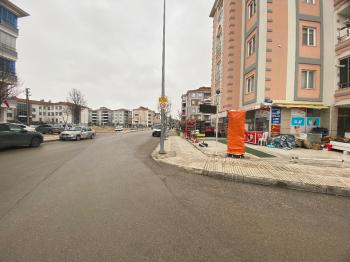 GÜVENAY - ÇORUM SAĞLIK OCAĞI KARŞISI ECZANEYE FIRSAT DÜKKAN