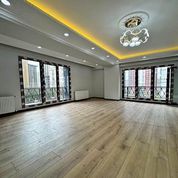 ŞEHRİN MERKEZİNDE HUZURLU BİR YAŞAM İÇİN TEK ŞANSINIZ