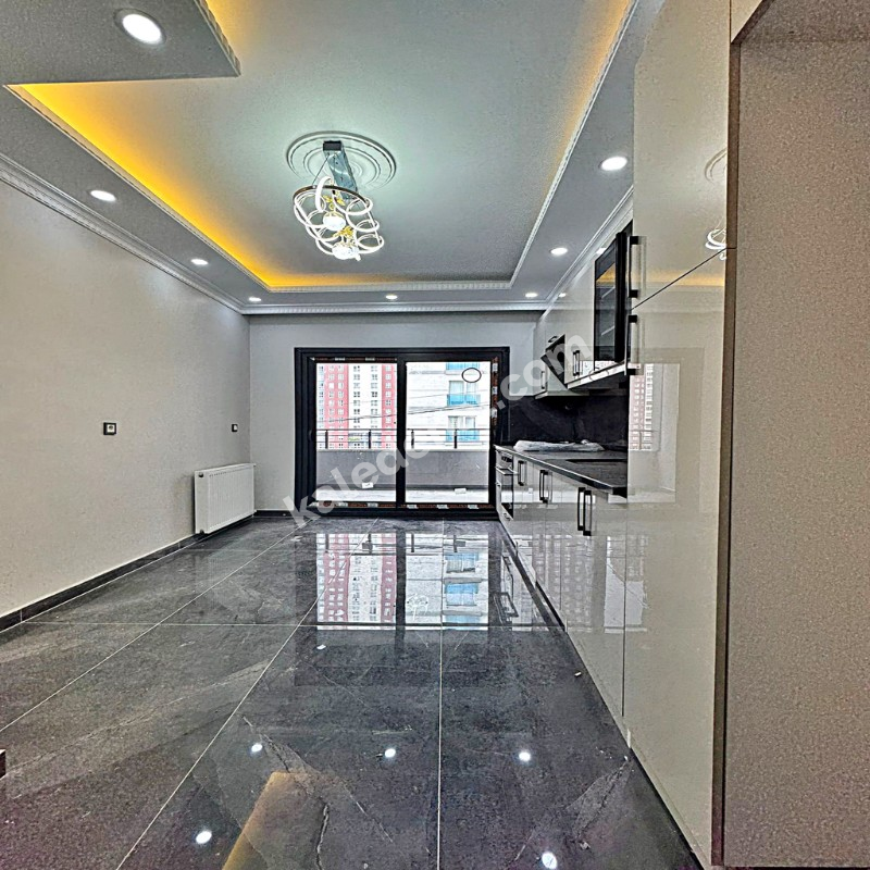 ŞEHRİN MERKEZİNDE HUZURLU BİR YAŞAM İÇİN TAM KONUMDASINIZ