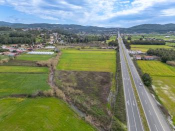 Ula Ataköy’de Ana Yola Cepheli 4.496 m² Ticari İmarlı Satılık Arsa