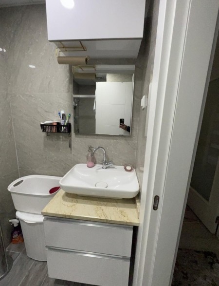 Çırçır'da Metro'ya 5 Dk Otoparklı Güvenlikli Site'de Eşyalı Kiralık Daire