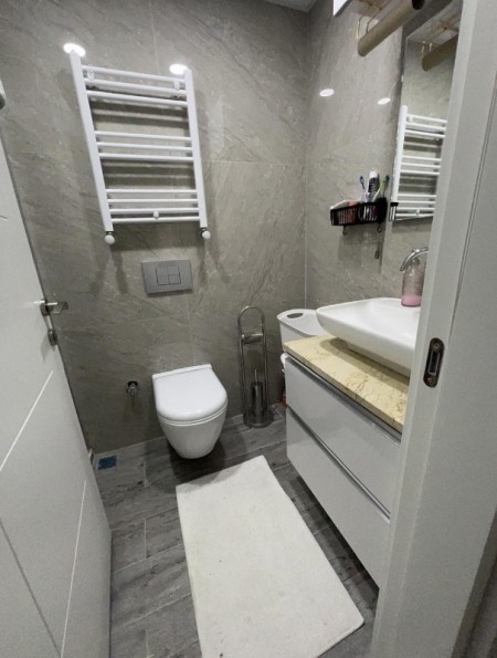 Çırçır'da Metro'ya 5 Dk Otoparklı Güvenlikli Site'de Eşyalı Kiralık Daire