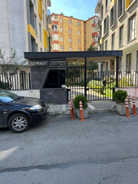 Çırçır'da Metro'ya 5 Dk Otoparklı Güvenlikli Site'de Eşyalı Kiralık Daire