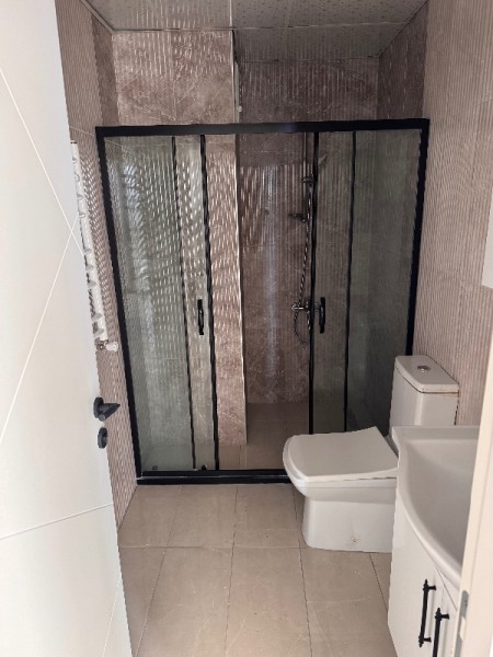 Yeşilpınar'da Otoparklı Yeni Bina'da 6.Kat Manzaralı 2+1 Satılık Daire