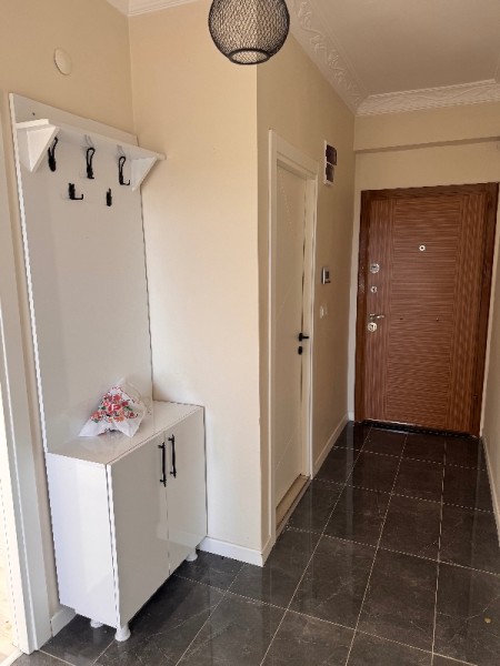 Yeşilpınar'da Otoparklı Yeni Bina'da 6.Kat Manzaralı 2+1 Satılık Daire