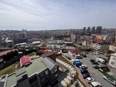 Yeşilpınar'da Otoparklı Yeni Bina'da 6.Kat Manzaralı 2+1 Satılık Daire