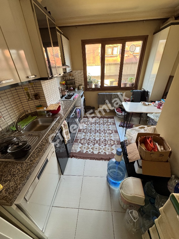 Alibeyköy Çarşı İçi Mısıra Yakın 2+1 Asansörlü Balkonlu Arakat Satılık Daire