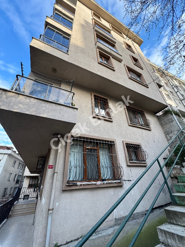 Alibeyköy Çarşı İçi Mısıra Yakın 2+1 Asansörlü Balkonlu Arakat Satılık Daire