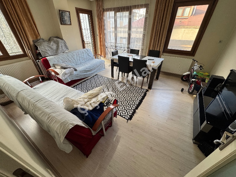 Alibeyköy Çarşı İçi Mısıra Yakın 2+1 Asansörlü Balkonlu Arakat Satılık Daire