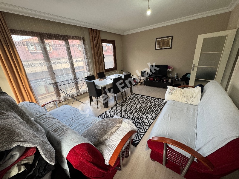 Alibeyköy Çarşı İçi Mısıra Yakın 2+1 Asansörlü Balkonlu Arakat Satılık Daire