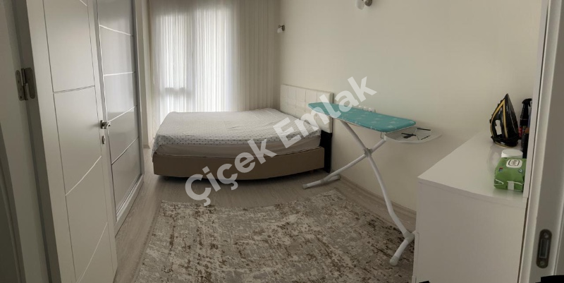 Çırçır'da Metro'ya 5 Dk Otoparklı Güvenlikli Site'de Eşyalı Kiralık Daire