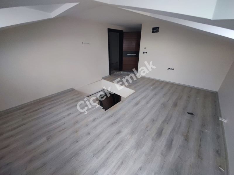 Alibeyköy Çarşı İçine Yakın 4+1 Sıfır Satılık Dubleks
