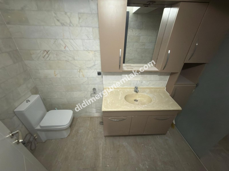 DİDİM ALTINKUM’DA DENİZE SADECE 150 METRE MESAFEDE GENİŞ VE KONFORLU 2+1 SATILIK DAİRE